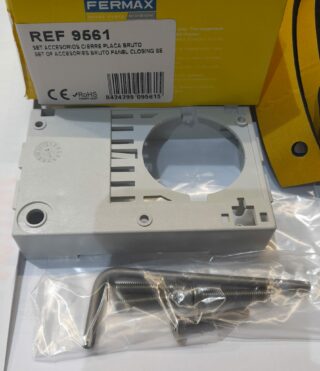 FERMAX - Set accesorios cierre placa BRUTO