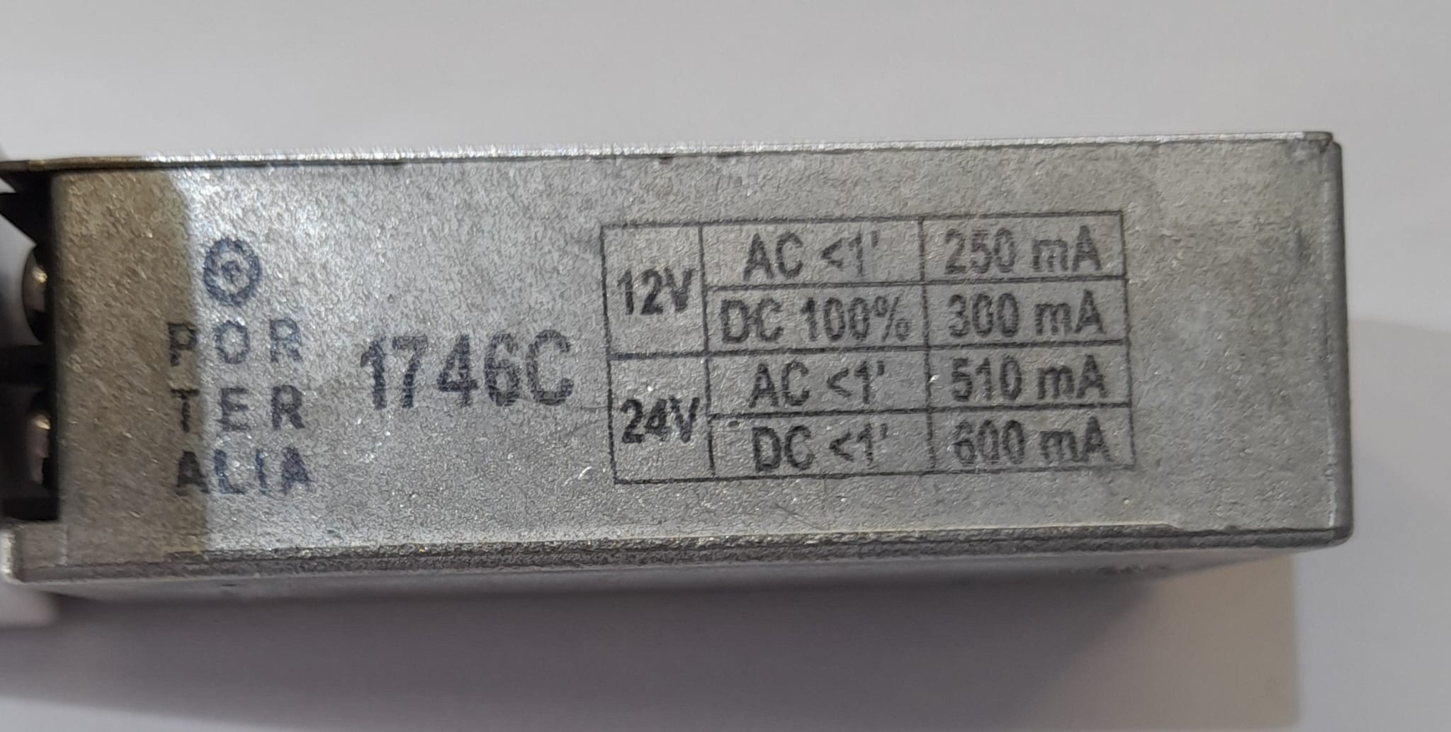 JIS - C.E. 1746 S/FR. / AUT.PALANCA - 12/24 VAC/DC 100% 12VDC